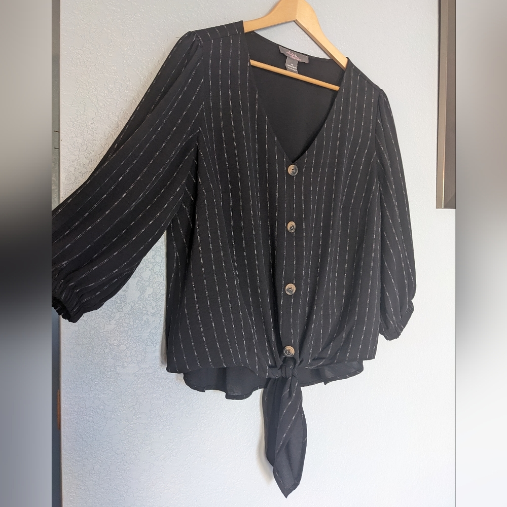 Black buttoned knotted blouse